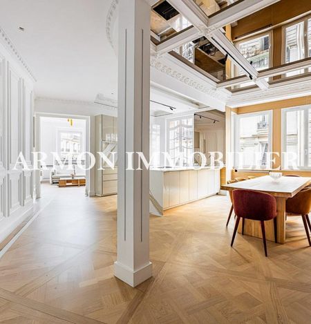 Appartement • Trudaine-Maubeuge - Photo 3