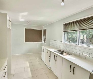3-Bedroom Home in Manurewa - Photo 4