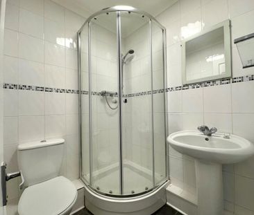 2 bedroom terraced house to rent - Photo 6