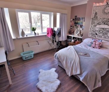 6 Bed - Haddon Hall, Bankfield Road, Burley, Leeds - LS4 2JT - Student - Photo 6