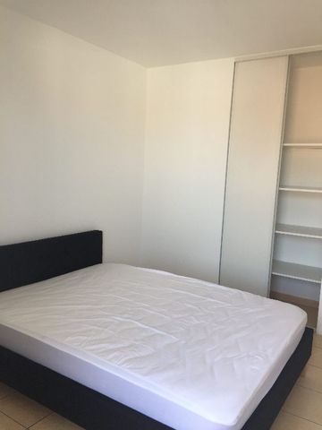 Location Appartement 3 pièces 53m² LIBOURNE 33500 - Photo 3