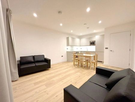 Farnborough Road, Farnborough, Surrey, GU14 - Photo 5