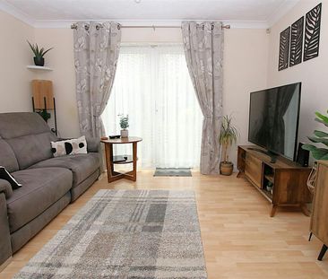 Semi-detached house to rent on - Photo 6