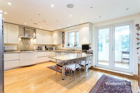 3 bedroom apartment to rent - Photo 5