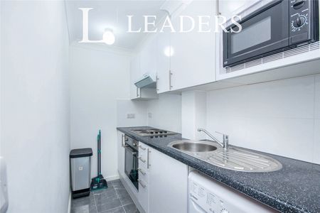 3 bedroom apartment to rent Richley House, Mannington Place, Bournemouth, BH2 - Photo 4