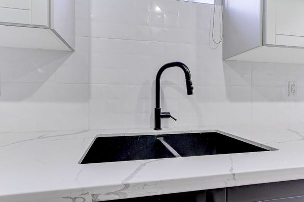 For Lease - 4 Valley Point Crescent Unit# BSMT, King, Ontario - Photo 1