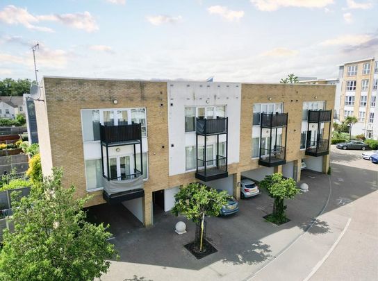 1 bedroom semi-detached house to rent - Photo 1