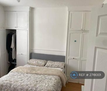 4 bedroom terraced house to rent - Photo 3