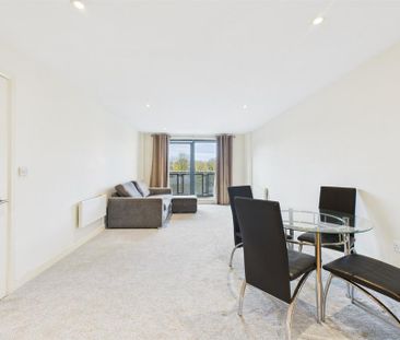 1 bedroom flat to rent - Photo 4