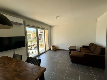 Location maison 4 pièces 84.36 m² à Ollioules (83190) - Photo 4