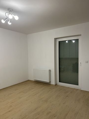 Poznań, ul. Stanisława Barańczaka - Photo 2