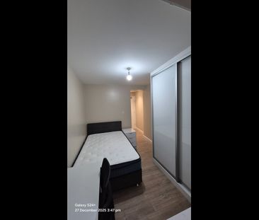 Room in a Shared House, Surrey Road, RG2 - Photo 1