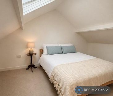 3 bedroom terraced house to rent - Photo 4