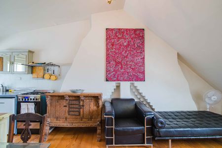 Alexandria - Photo 2