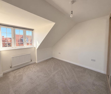3 bedroom semi-detached house to rent - Photo 3