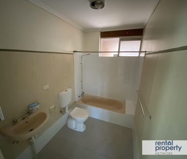 TIDY 2 BEDROOM UPSTAIRS UNIT - Photo 5