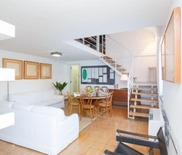 PIAZZA DEL POPOLO-VILLA: Modern, furnished 3 bedroom, 3 bath in pri... - Photo 4