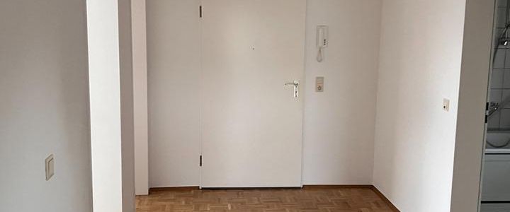 Helle 4-Zimmer-Dachgeschosswohnung in Leverkusen-Manfort - Foto 1