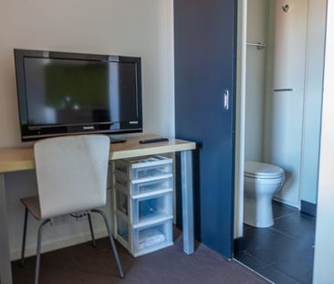 Modern Studio Living in Prime North Melbourne Location - Photo 1