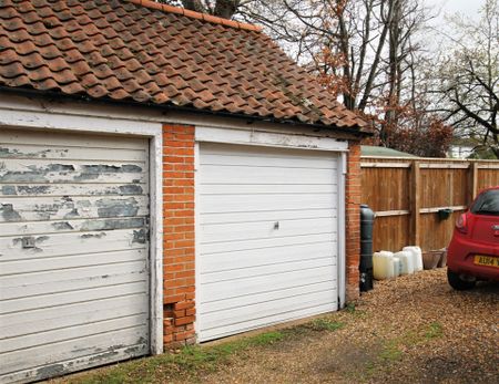 Patricia Road, Norwich - Photo 3