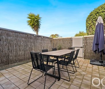 Open the Door to Effortless Living in a Prime West Lakes Location - Photo 1