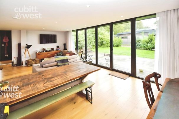 2 bedroom detached bungalow to rent - Photo 1