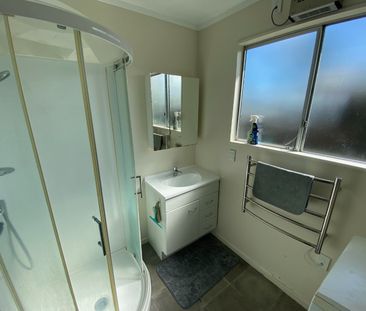 54 Churton Drive, Churton Park - Photo 5