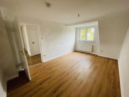 Gemütliche 3-Zimmer- Dachgeschoss-Wohnung - in der Innenstadt! - Foto 3