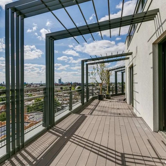 4 bedroom penthouse to rent - Photo 1