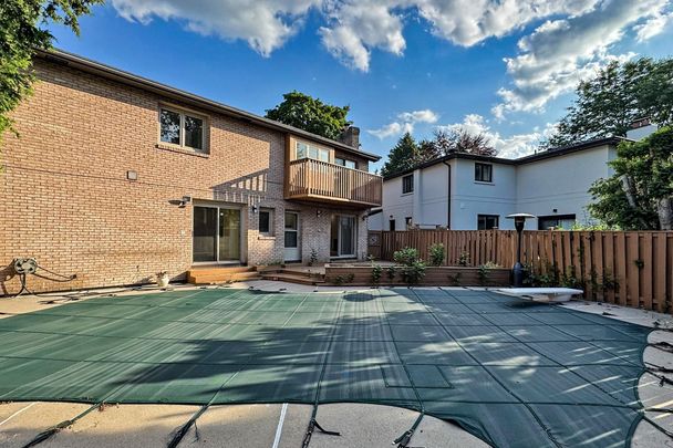 For Lease - 8 Elliotwood Court, Toronto, Ontario - Photo 1