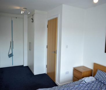 2 Bedroom Apartment To Let - Photo 2