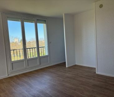 Location Appartement 5 pièces 75 m² La Châtre - Photo 3