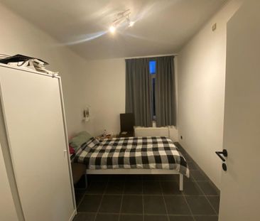 Gelijkvloers opgefrist appartement - Photo 1