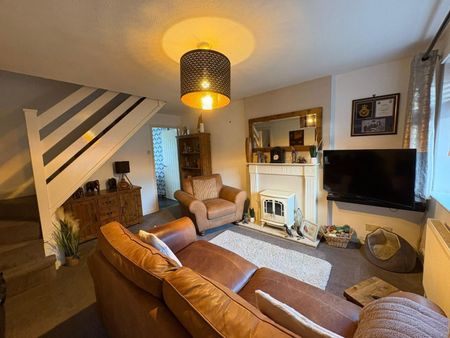 2 bedroom House To Let - Photo 4