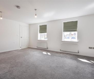 2 bedroom maisonette to rent - Photo 1