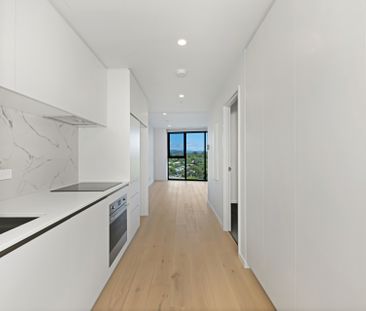 Brand New Living at "The Shard" - Modern Style and Ultimate Conveni... - Photo 4