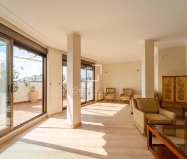 Valencia, Valencian Community 46008 - Photo 4