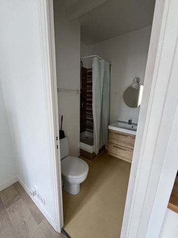 Location Appartement 1 pièce 23m² - Photo 4