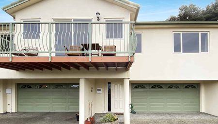 Modern Townhouse on the Hill - Photo 3