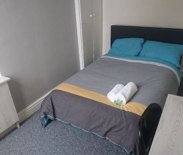 Cameron St, Kensington. - Photo 2