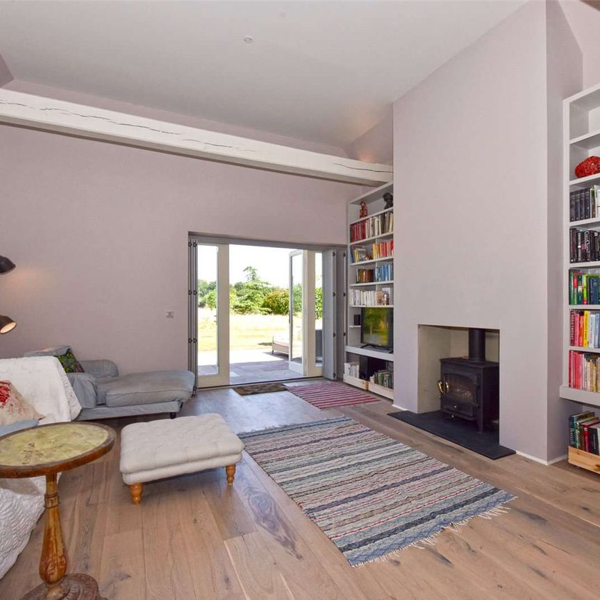 A beautifully converted dairy barn in a quiet rural setting - Photo 1