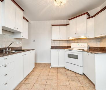 Plateau, petit 4 1/2 de 2 chambres, 1395$ - près de l'avenue Mont-R... - Photo 1