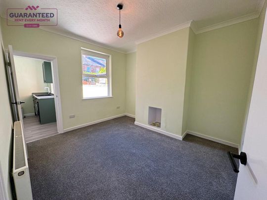 2 bedroom terraced house to rent - Photo 1