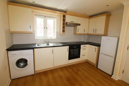 2 bedroom flat to rent - Photo 5