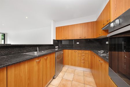 9/117 Wellington Street, Bondi Beach NSW 2026 - Apartment For Rent | Domain - Photo 3