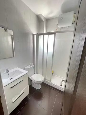 Avenida Alvar Núñez, Sevilla, Andalusia 41010 - Photo 4