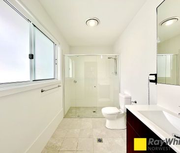 Immaculate Family Home | Convenient Location - Photo 6