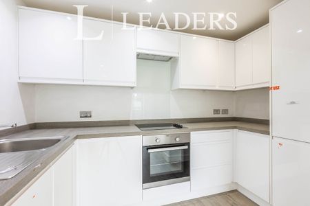 1 bedroom apartment to rent St. Johns Hill, Sevenoaks, TN13 - Photo 2