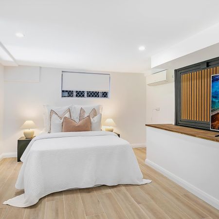 Modern Elegance Meets Everyday Comfort in Eastwood - Photo 5