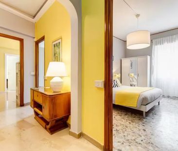 Via dei Frentani, Rome, Lazio 00185 - Photo 5